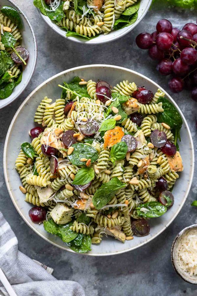 Rezeptbild: Nudelsalat mit Pesto und Hähnchen