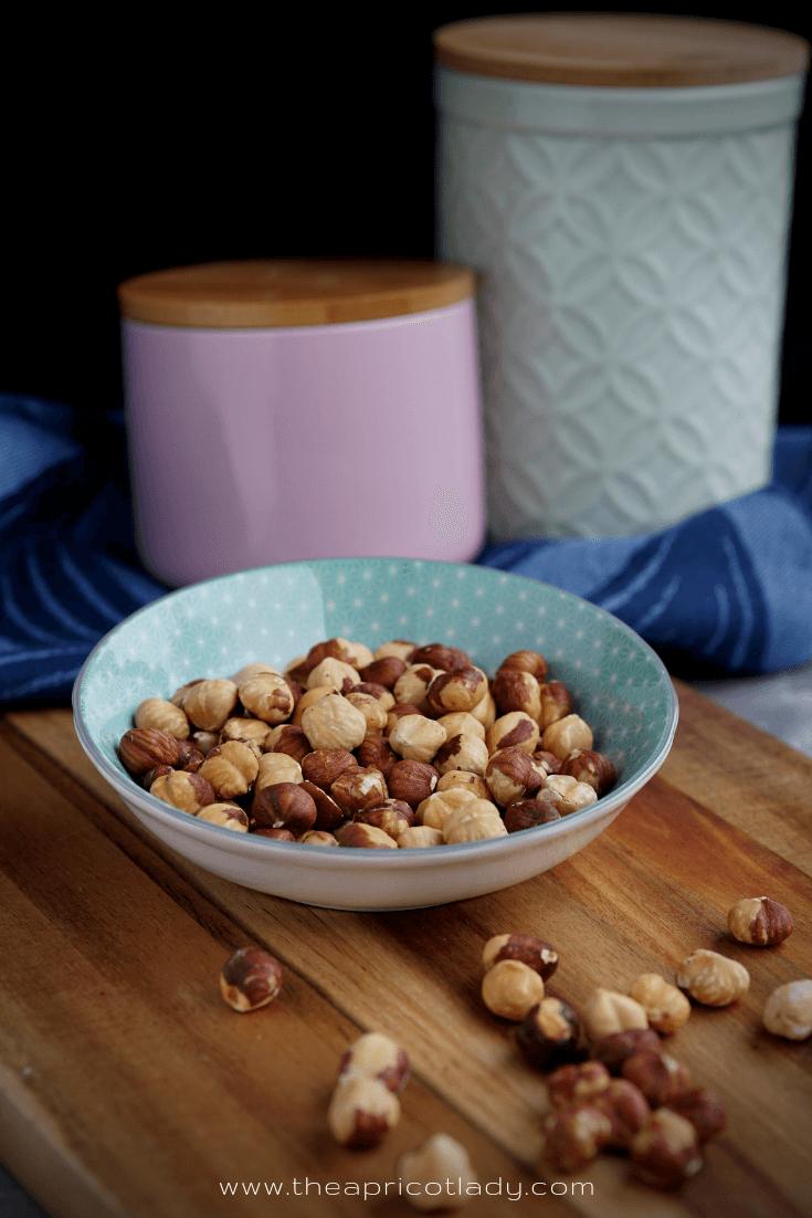 Rezeptbild: Geröstete Haselnüsse selbst machen