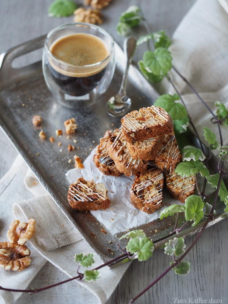Rezeptbild: Aprikosen-Walnuss-Cantuccini mit Tonkabohne