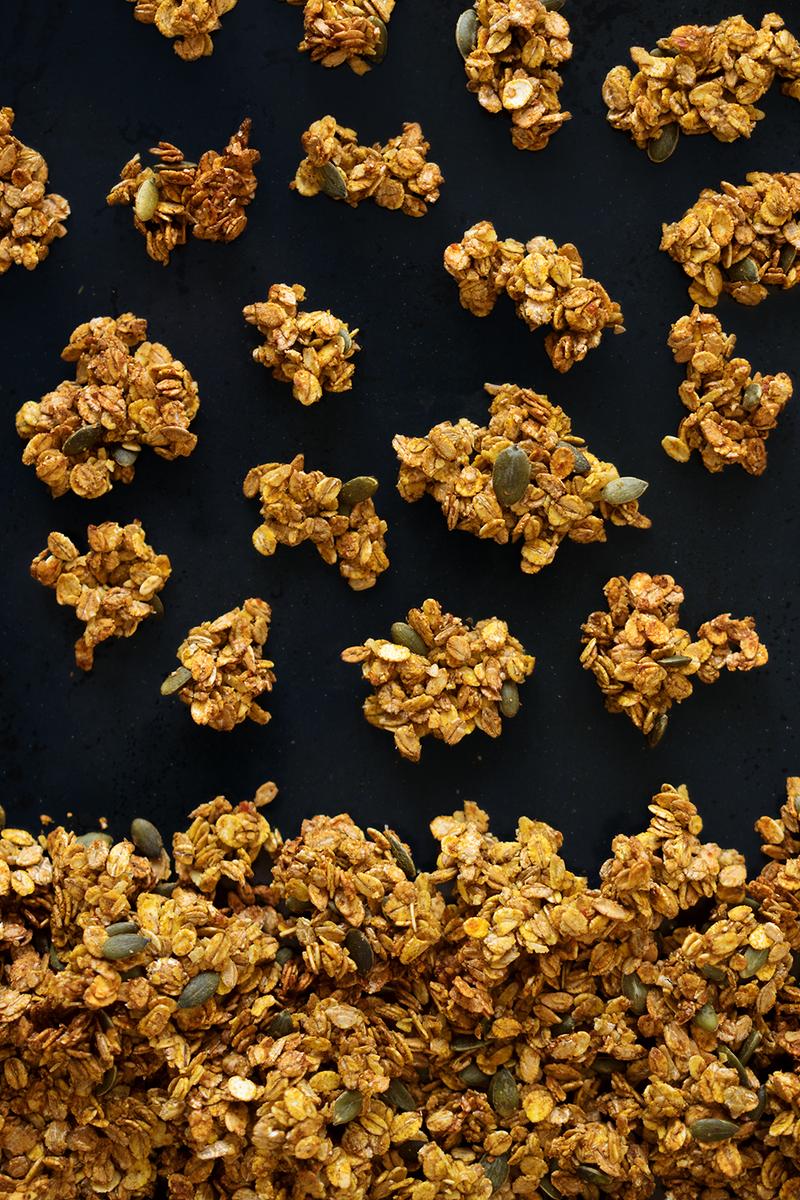 Rezeptbild: Knuspermüsli mit Kürbis, Kürbiskernen und Zimt