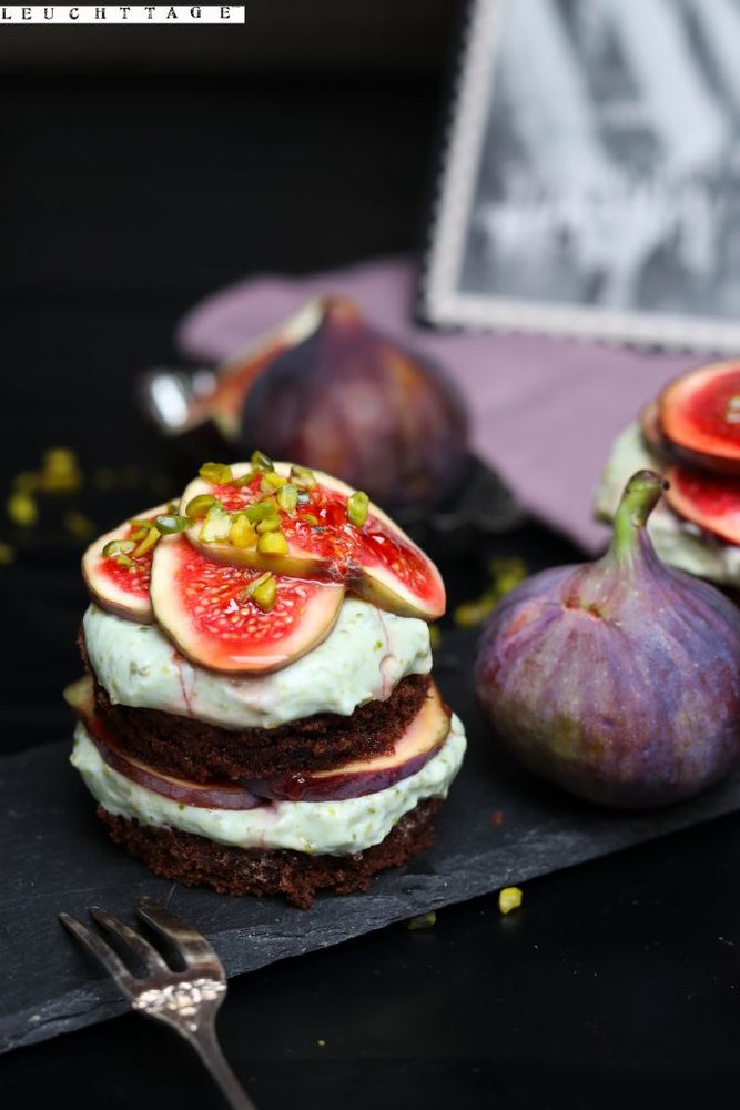 Rezeptbild: Schoko-Feigen-Törtchen mit Pistaziencreme 
