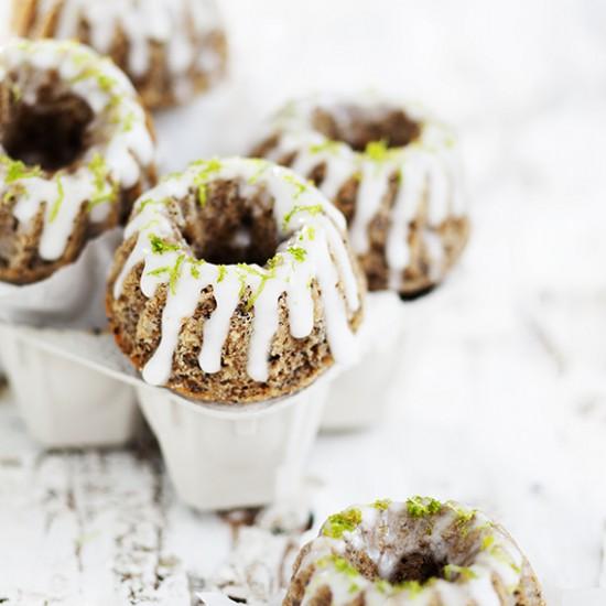 Rezeptbild: Poppy Seed Gugls à la Frau Herzblut