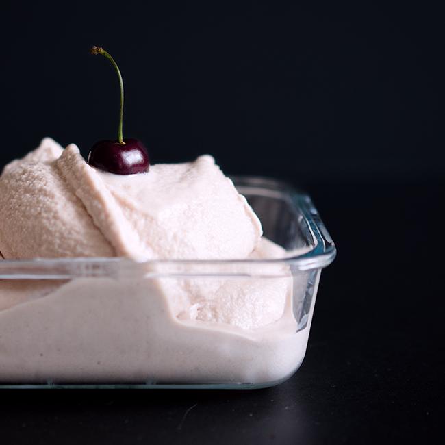 Rezeptbild: Kirsch-Kokos-Eis