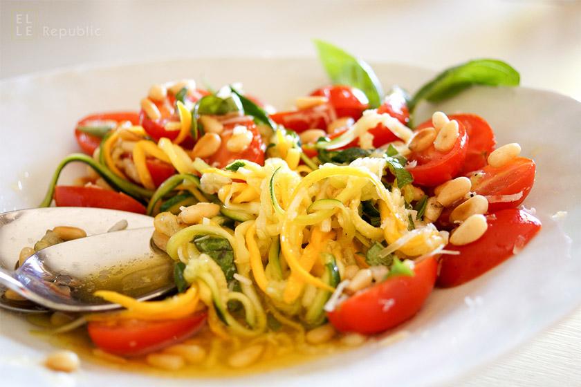 Rezeptbild: Sommer Zucchini-Nudelsalat