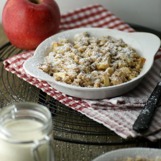 Rezeptbild: Apple-Crumble mit Cantuccini-Streuseln