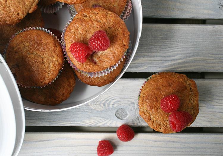 Rezeptbild: Himbeer Muffins mit Haferflocken