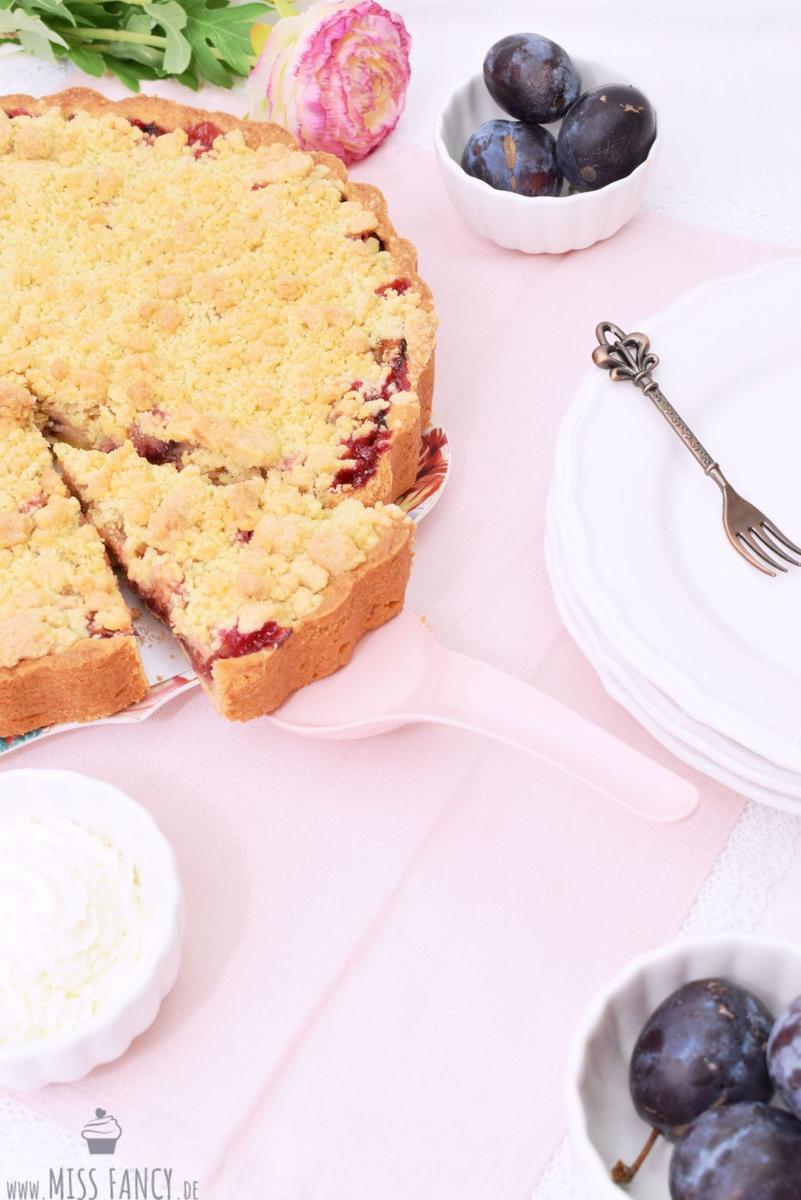 Rezeptbild: Zwetschgen auf Mürbeteig mit Streusel