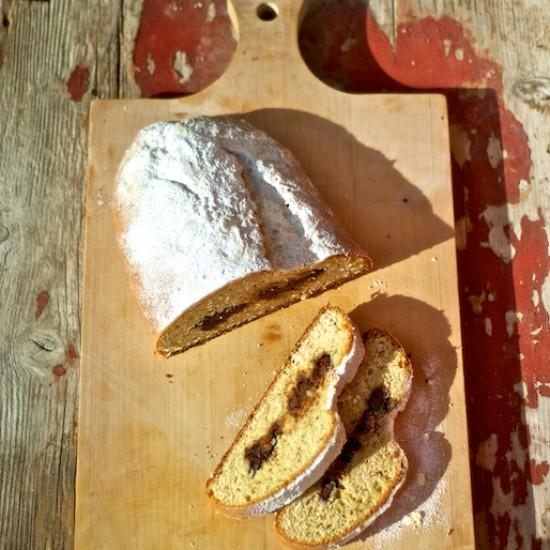 Rezeptbild: Nougat-Amaretto-Stollen