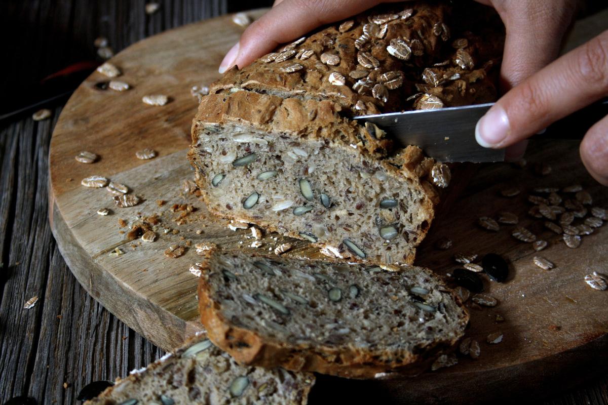 Rezeptbild: Schnelles Brot mit Kernen & Samen