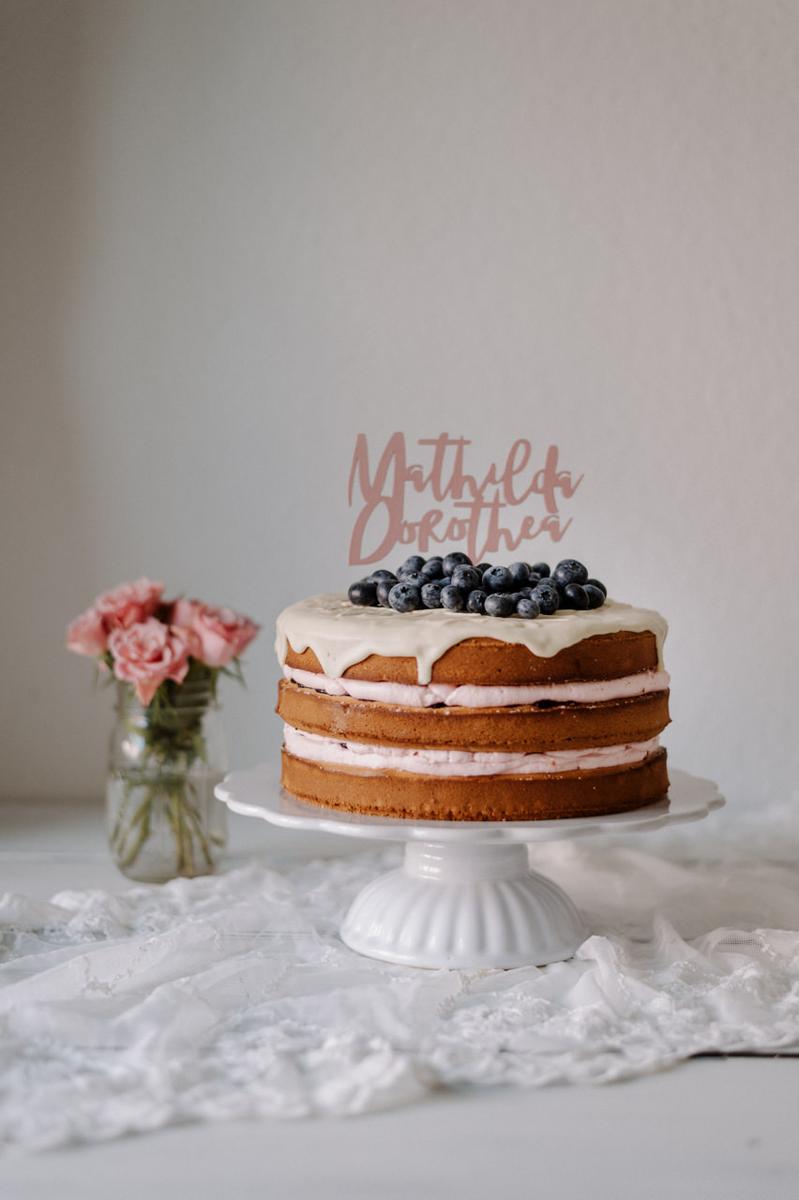 Rezeptbild: „NAKED-DRIP-CAKE“ MIT ZITRONE UND BLAUBEEREN