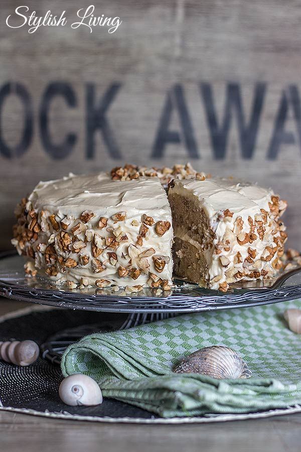 Rezeptbild: Apfelkuchen mit Buttercreme und Walnüssen