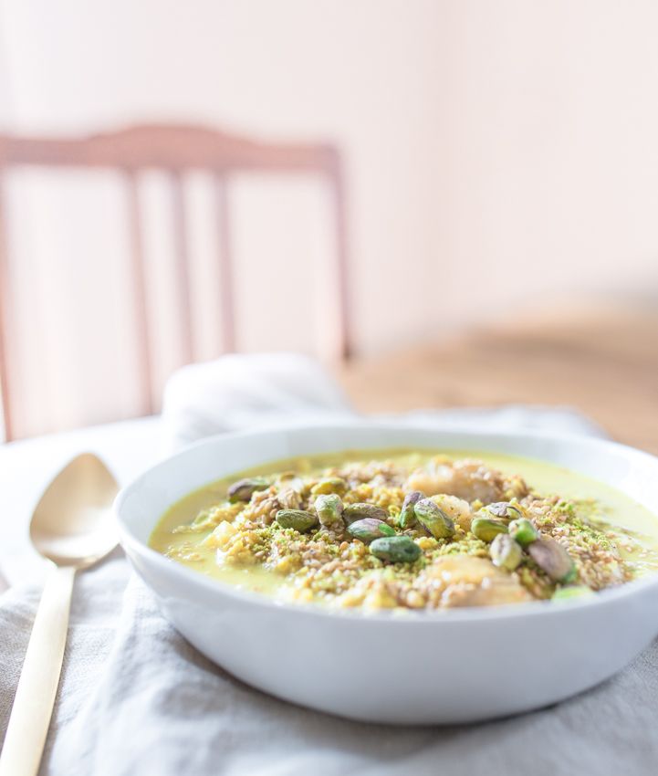 Rezeptbild: Oatmeal mit goldener Milch