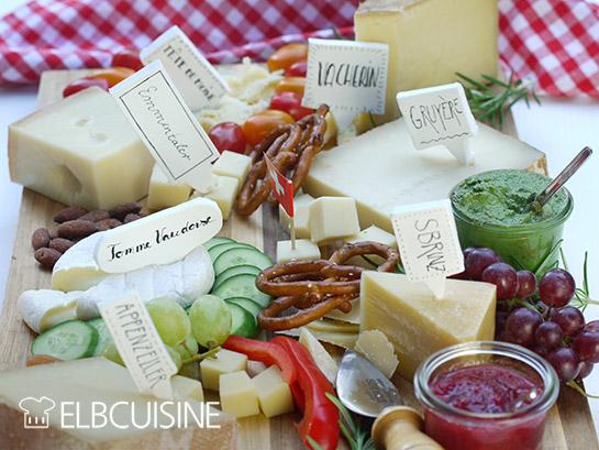 Rezeptbild: Chäsplättli – die Käseplatte, ein Genuss für Augen und Gaumen