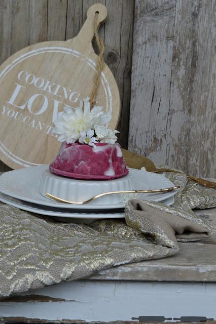 Rezeptbild: Gefrorenes Törtchen mit Brombeeren