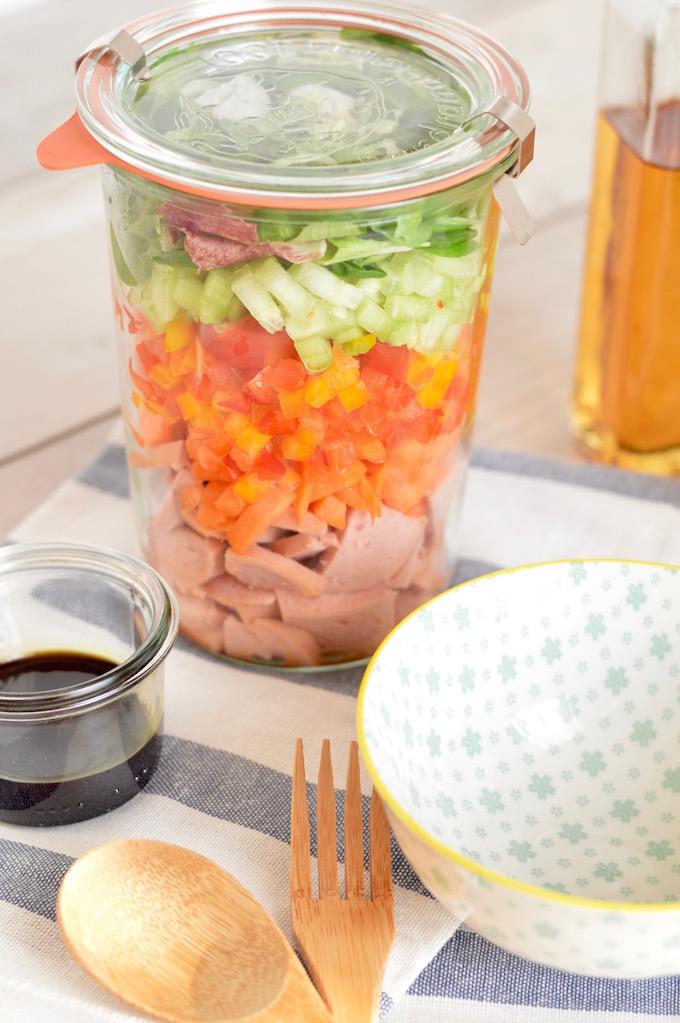 Rezeptbild: Wurstsalat im Glas