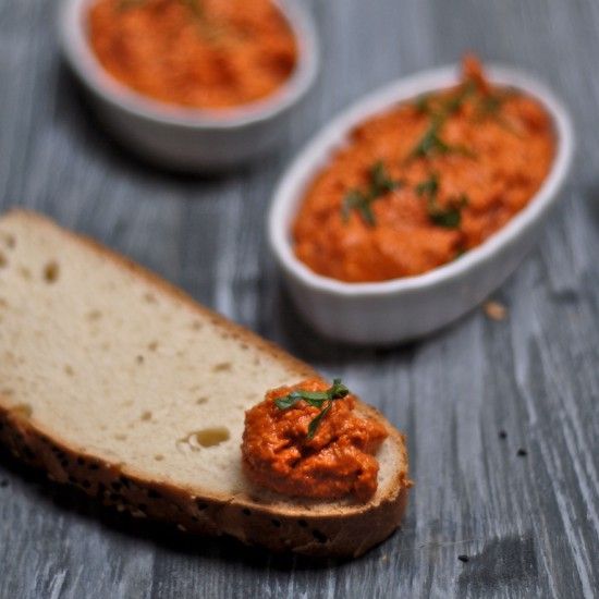 Rezeptbild: Muhamara - Dip aus gerösteter roter Paprika