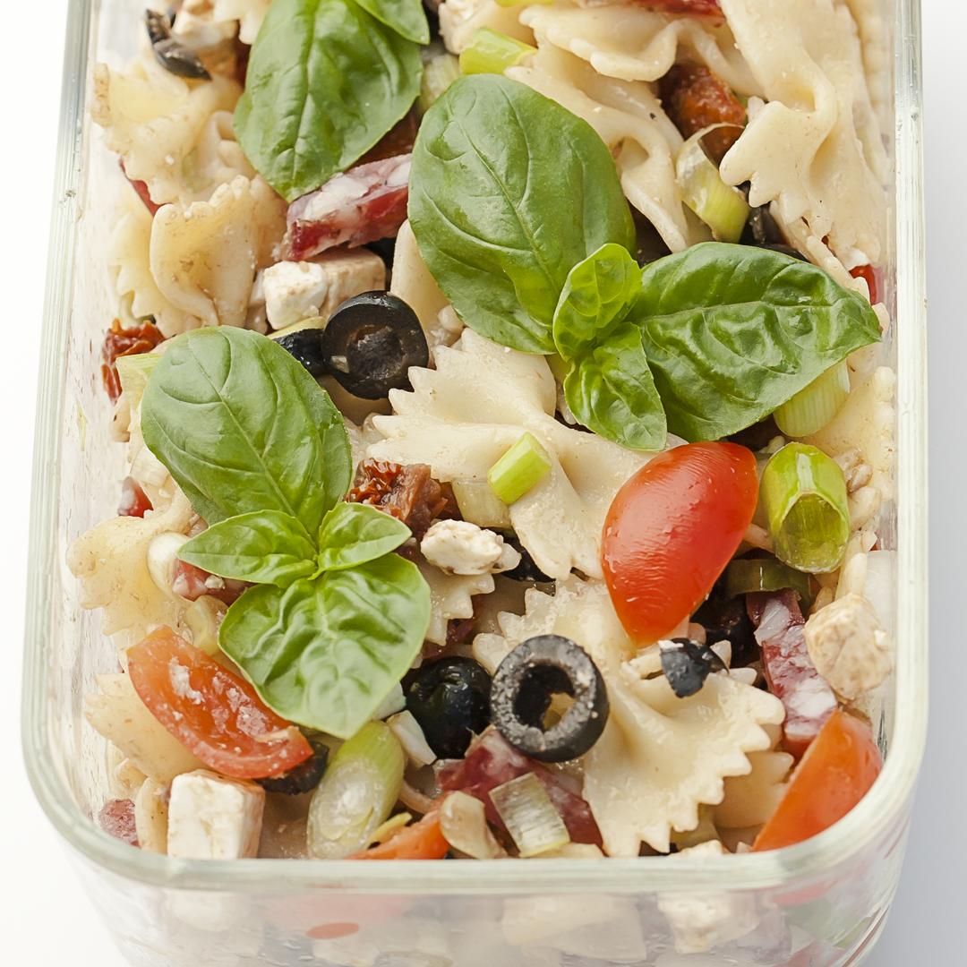 Rezeptbild: Mediterraner Nudelsalat
