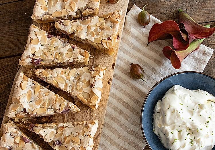 Rezeptbild: Stachelbeer-Tarte mit Mandelbaiserhaube