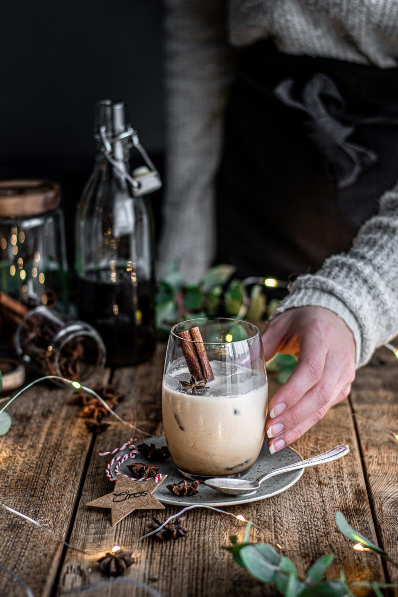 Rezeptbild: White Russian mit Zimt und Vanille