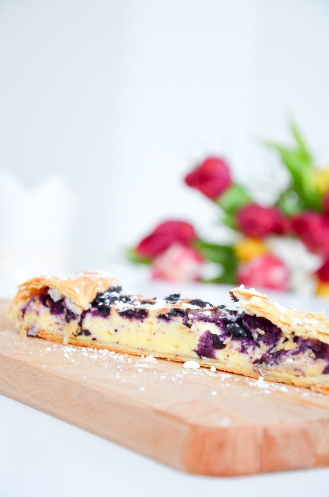Rezeptbild: Topfenstrudel mit Beeren