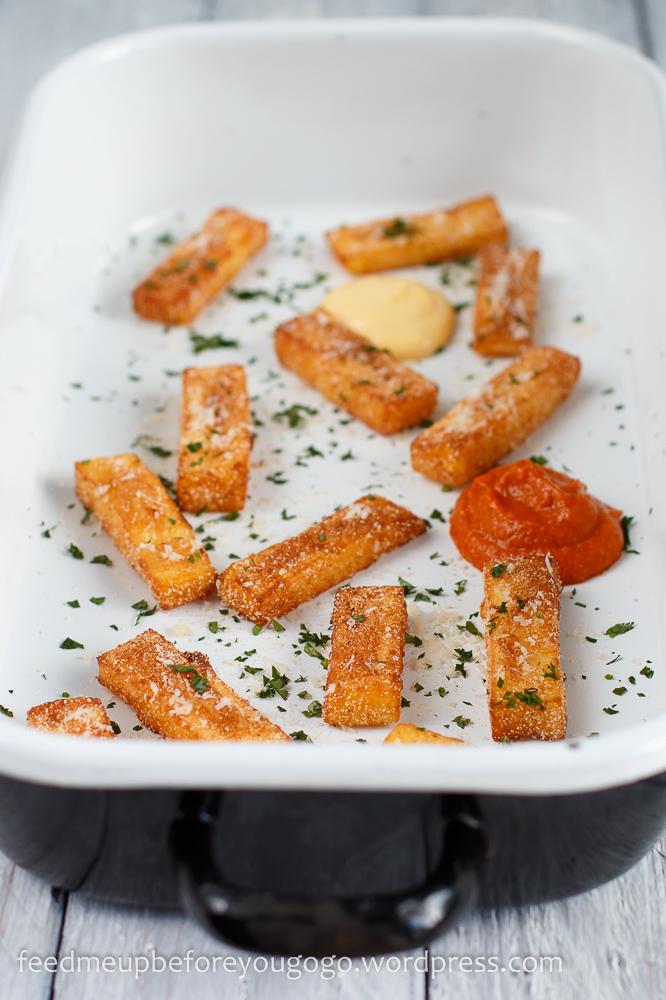 Rezeptbild: Polenta-Pommes mit Aioli und Tomaten-Apfel-Ketchup