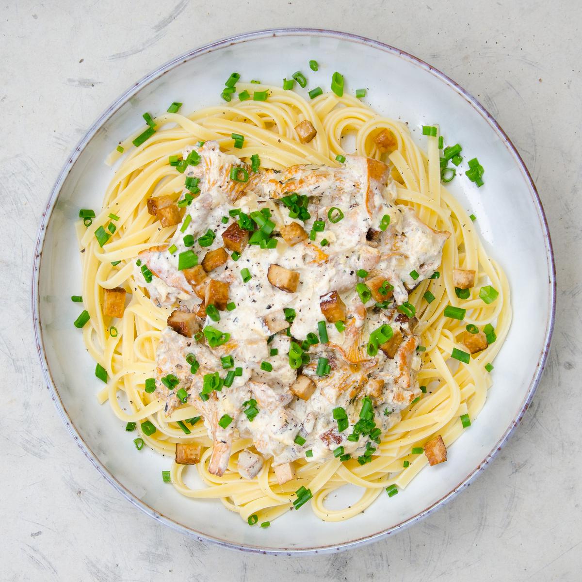 Rezeptbild: Pfifferling-Pasta mit Räuchertofu