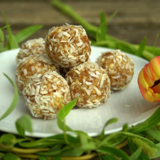 Rezeptbild: Energiekugeln mit Zitrone