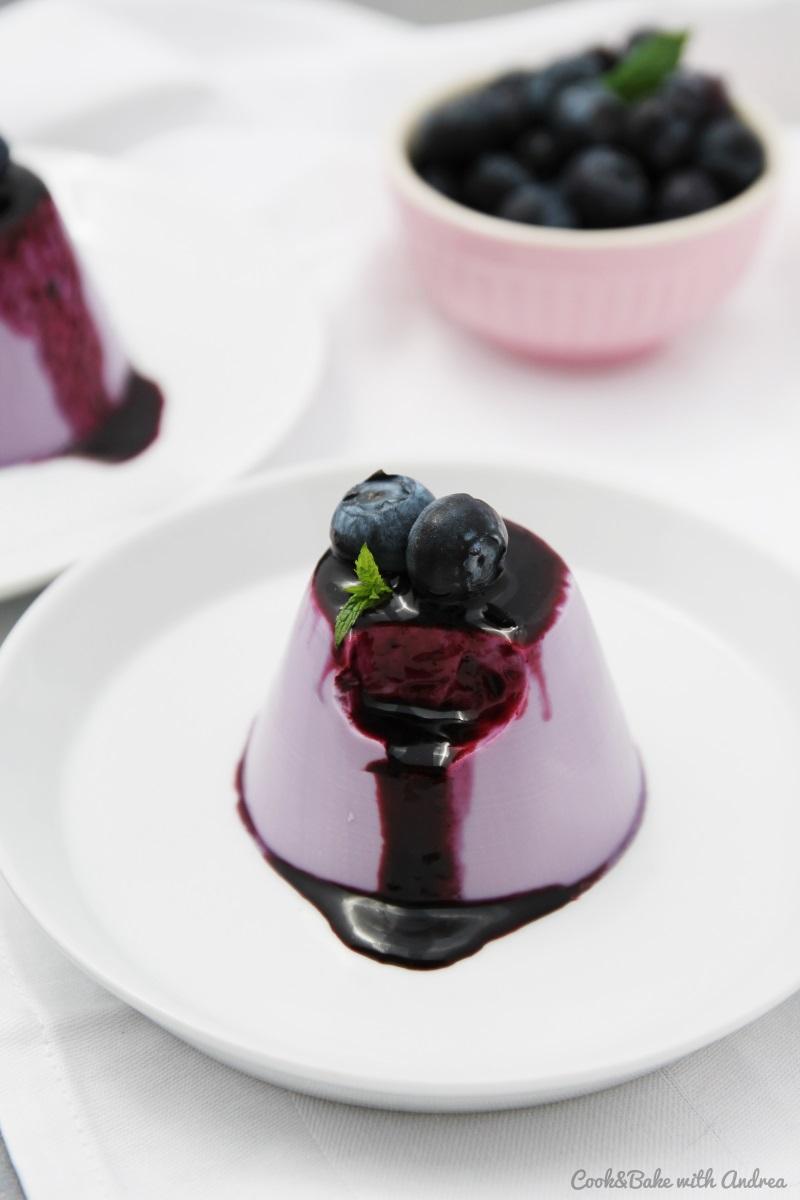 Rezeptbild: Blaubeer-Panna-Cotta