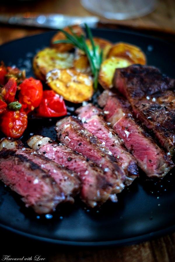 Rezeptbild: Entrecôte mit Kapern-Salsa