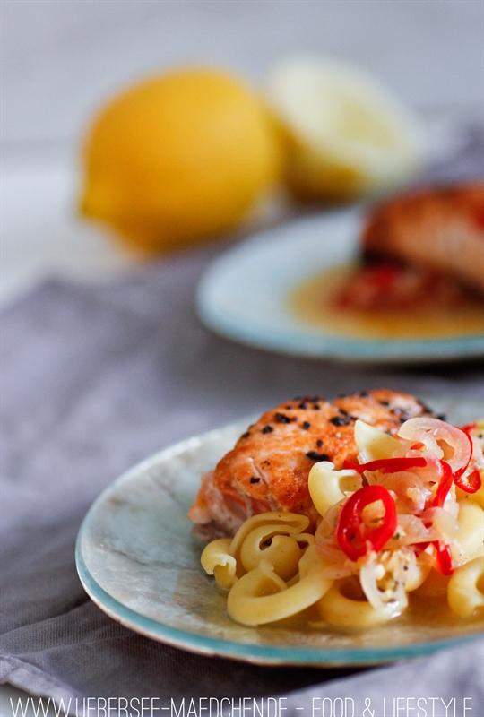 Rezeptbild: Lachs mit leichter Zitronensauce