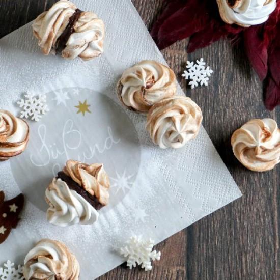 Rezeptbild: Choco Cinnamon Swirl Meringues