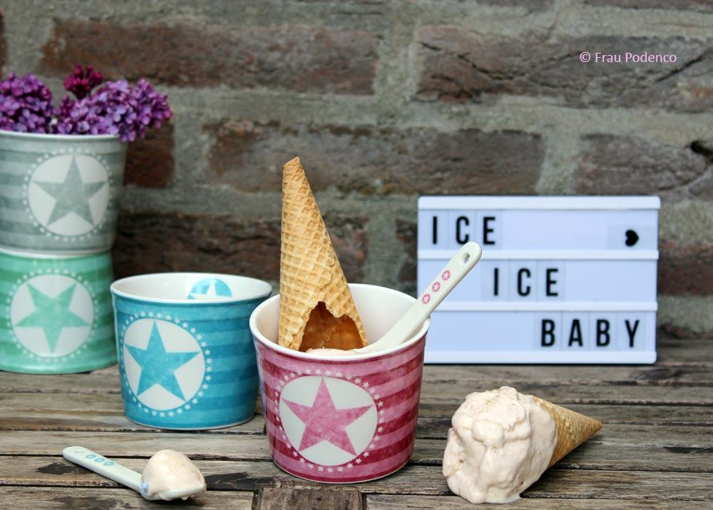 Rezeptbild: Veganes Rhabarber-Eis