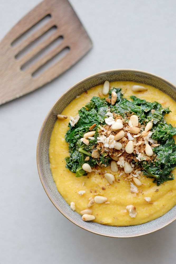 Rezeptbild: Cremige Kürbis-Polenta mit Parmesan