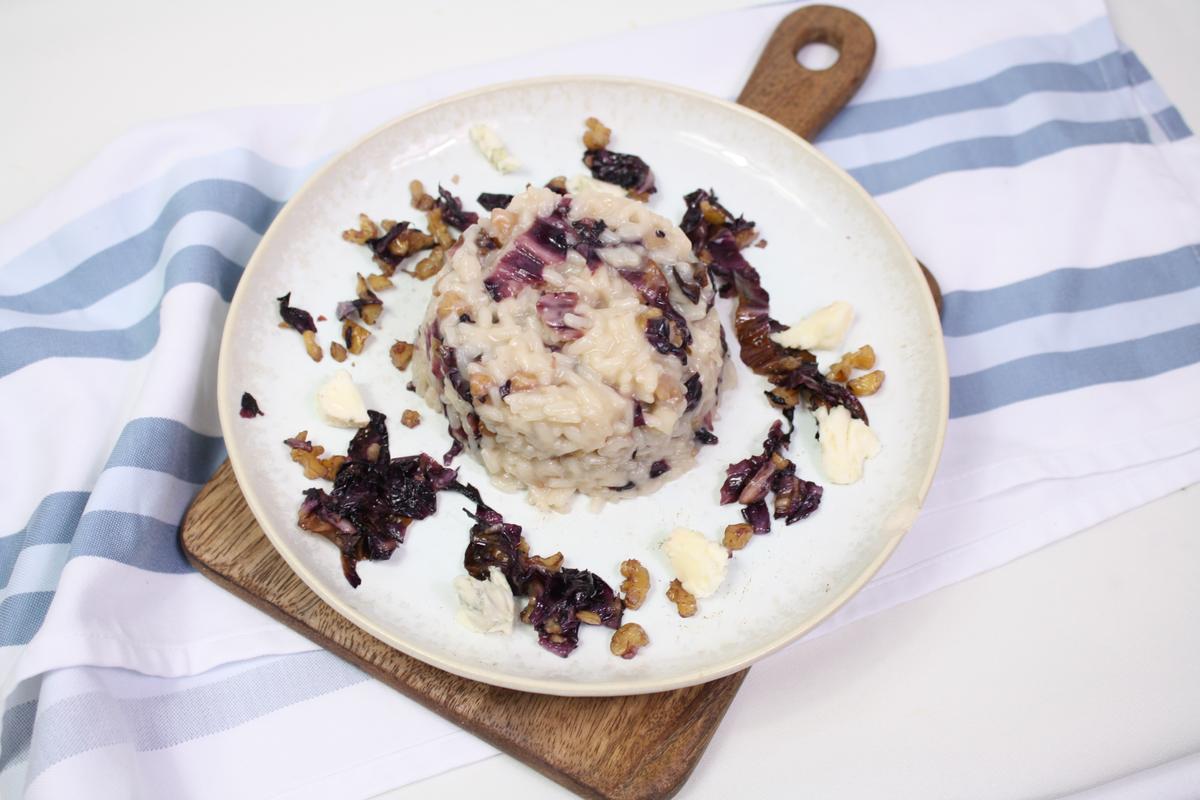 Rezeptbild: Risotto mit Radiccio, Gorgonzola und Walnüssen