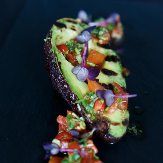 Rezeptbild: Gegrillte Avocado...