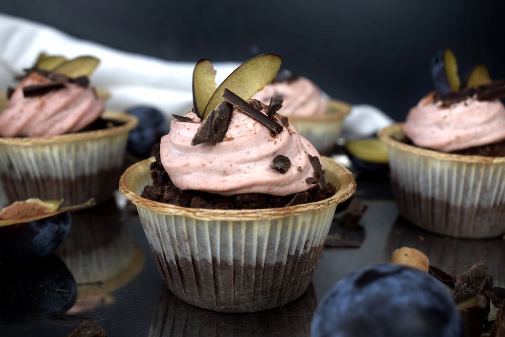 Rezeptbild: Pflaumen Cupcakes mit Schoko Zimt Teig