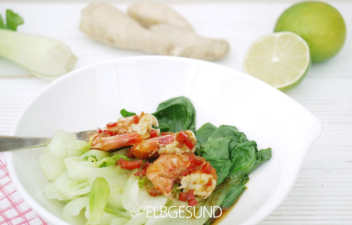 Rezeptbild: Garnelen auf Pak Choi mit traumhafter asiatischer Marinade nach Jamie Oliver