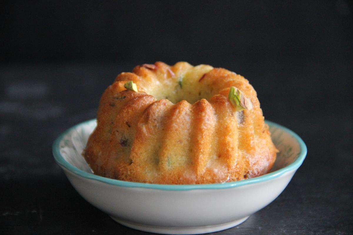 Rezeptbild: Limetten-Zucchini-Kuchen mit Joghurtfrosting