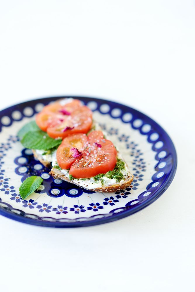 Rezeptbild: Georgische Minz-Adschika mit grünen Chilis [Minz-Chili-Paste]