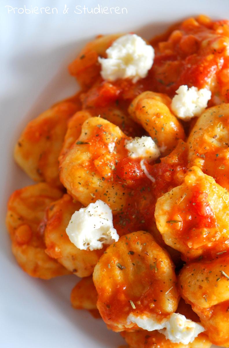 Rezeptbild: Dinkel-Gnocchi mit Tomatensauce & Mozzarella