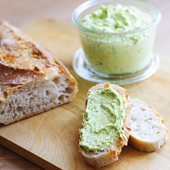 Rezeptbild: Limetten-Parmesan-Butter