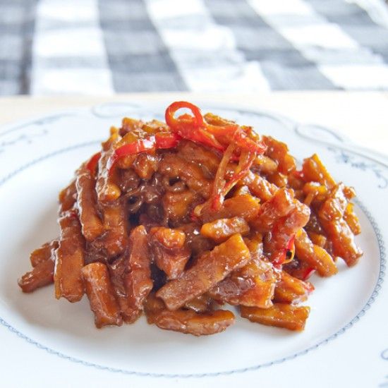 Rezeptbild: Gebratenes Tempeh mit Kokosmilch