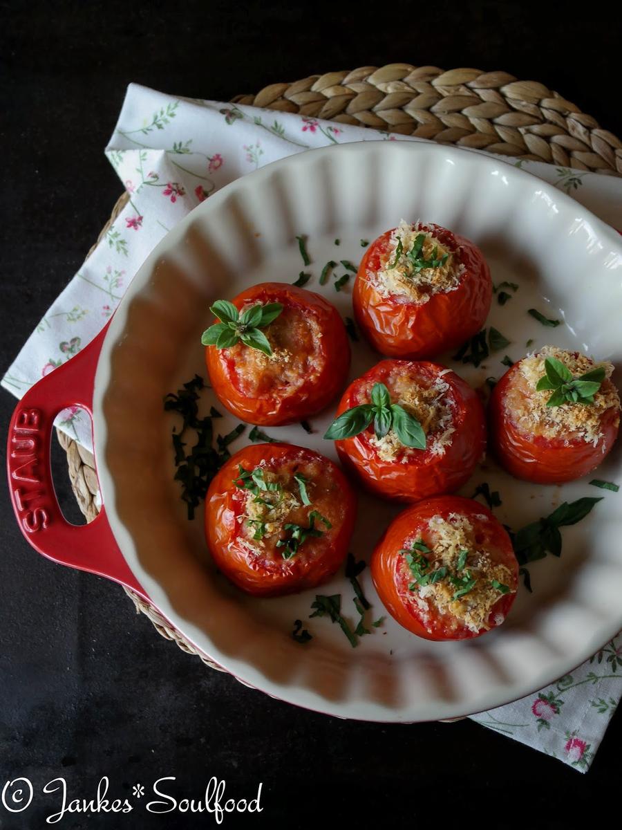 Rezeptbild: Mit Reis gefüllte Tomaten