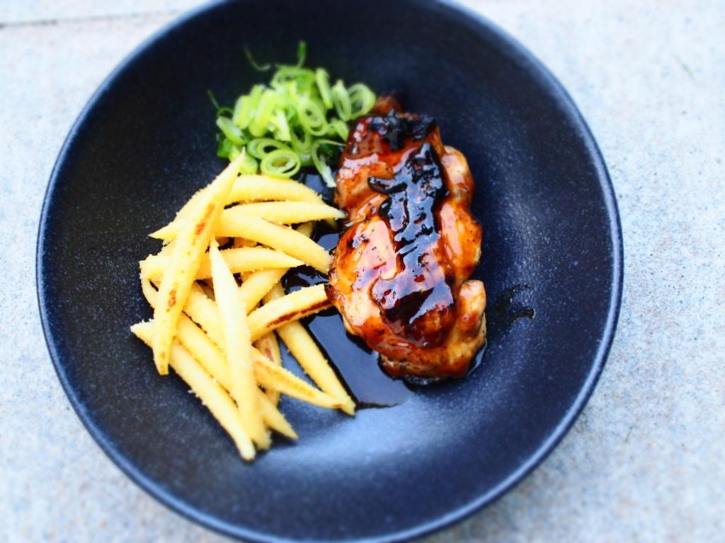 Rezeptbild: YAKITORI-HÄHNCHEN UND SCHUPFNUDELN