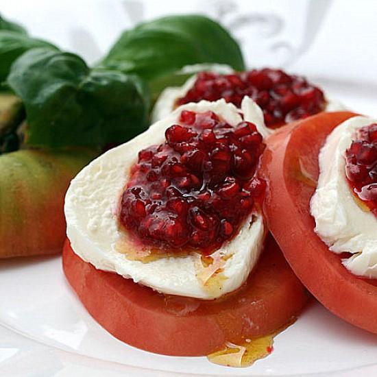 Rezeptbild: Tomaten, Mozzarella und Himbeeren