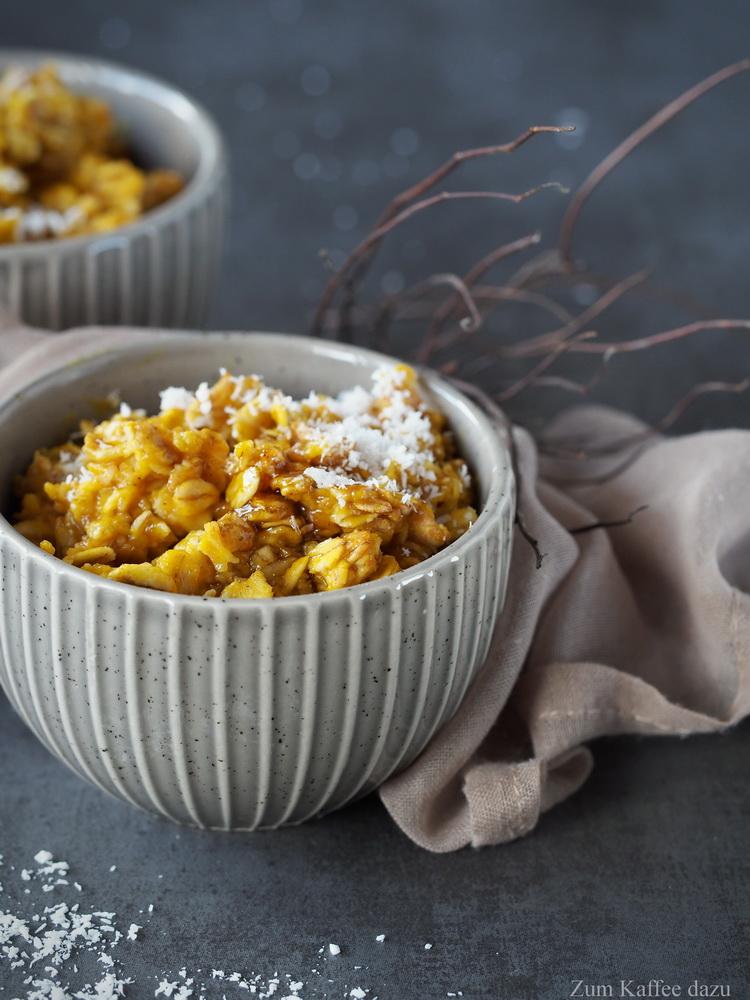 Rezeptbild: Kürbis-Porridge mit Kokosmilch und Zimt