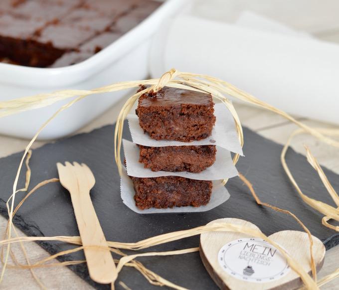 Rezeptbild: Mehlfreie Brownies mit Banana Joe