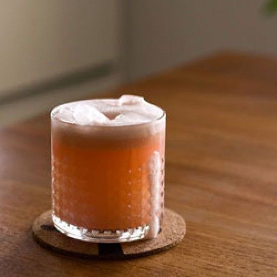 Rezeptbild: Pink Grapefruit Zitrone Ingwer Refresher