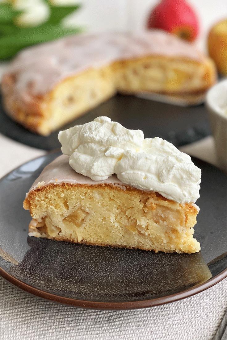 Rezeptbild: Appeltate – Omas einfacher Apfelkuchen aus dem Münsterland