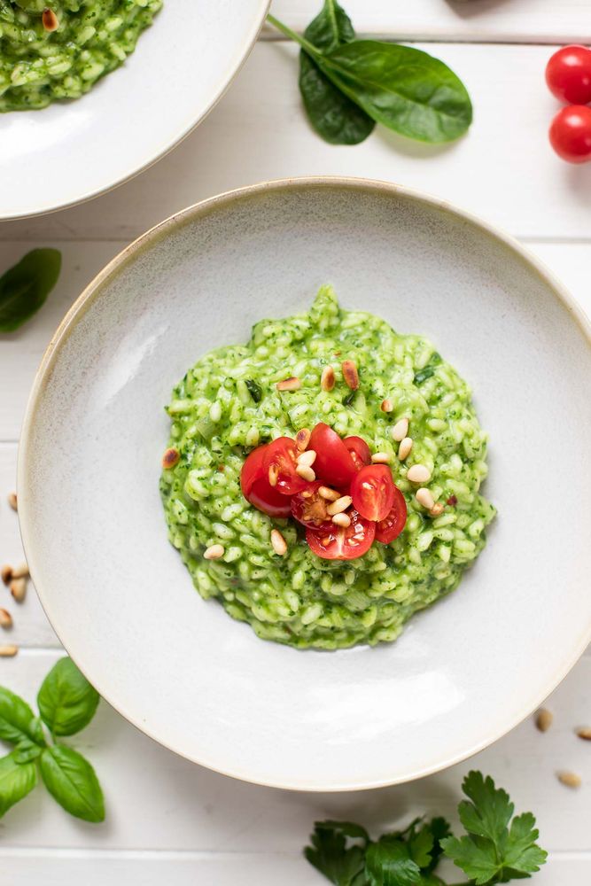 Rezeptbild: Spinat-Risotto mit frischen Kräutern